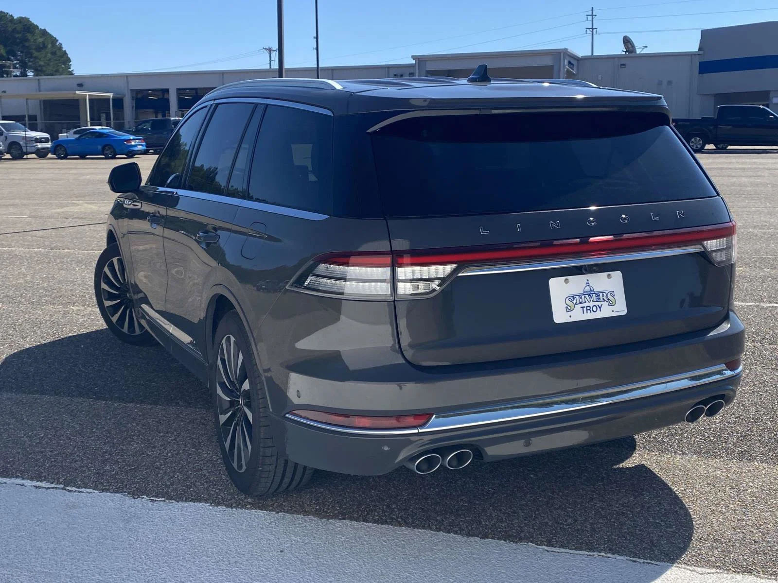 Used 2020 Gray Lincoln Black Label Grand Touring image 5
