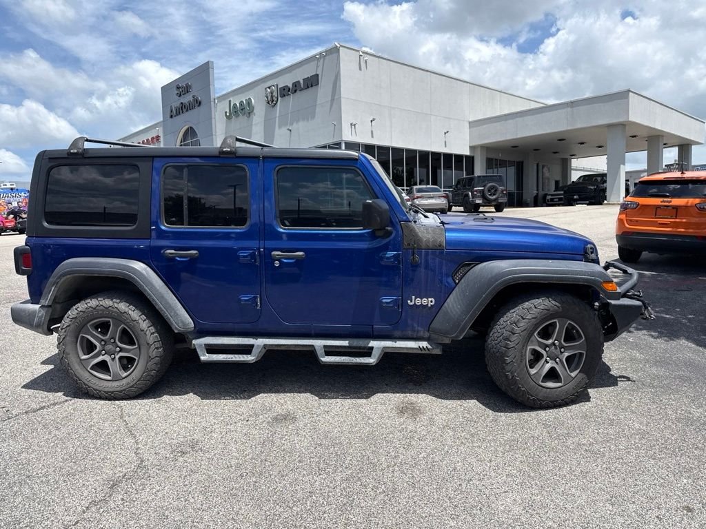 Used 2018 Blue Jeep Unlimited Sport S image 8