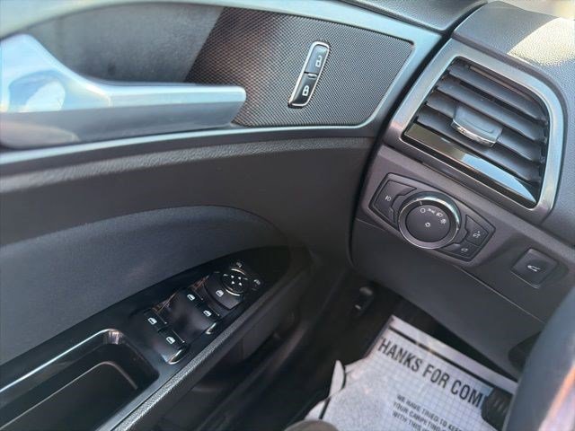 Used 2014 Oxford White Ford SE image 22
