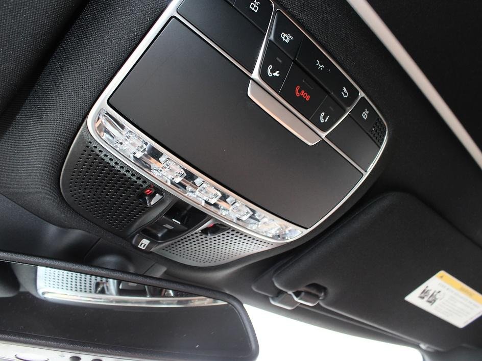 Used 2015 White Mercedes-Benz S 550 image 27