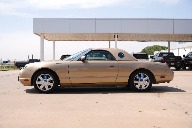 Used 2005 Gold Ford Base image 6