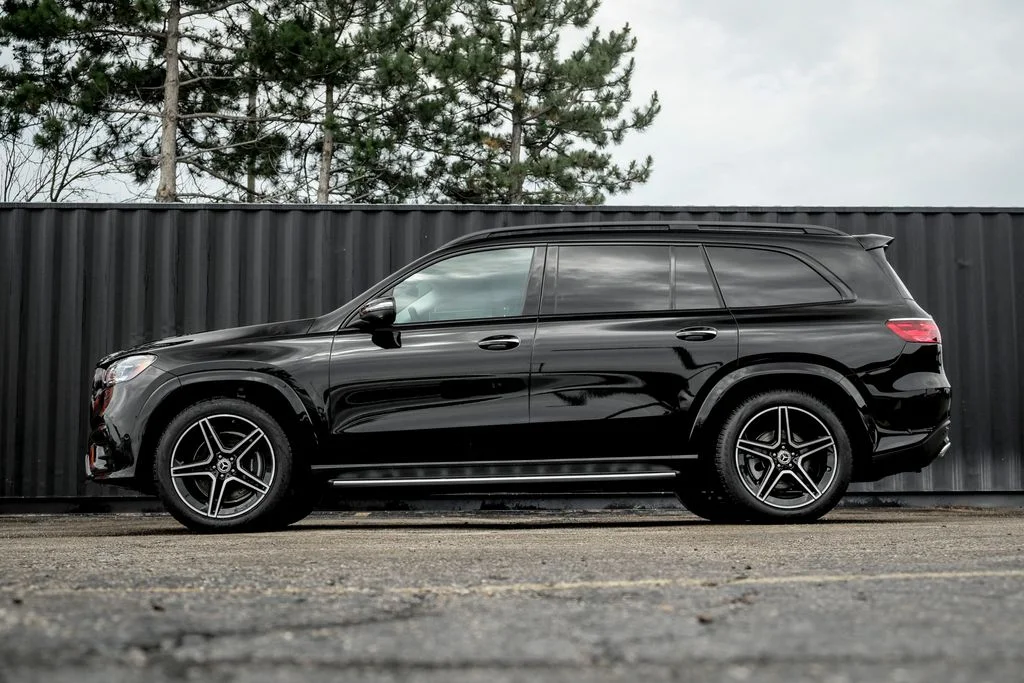 New 2026 Obsidian Black Metallic Mercedes-Benz GLS 450 image 3