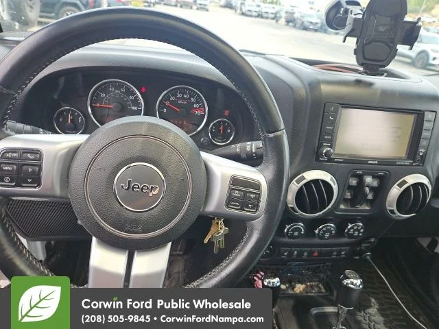 Used 2016 White Jeep Unlimited Rubicon image 11