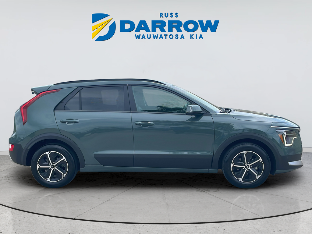 Used 2023 Green Kia EX image 6