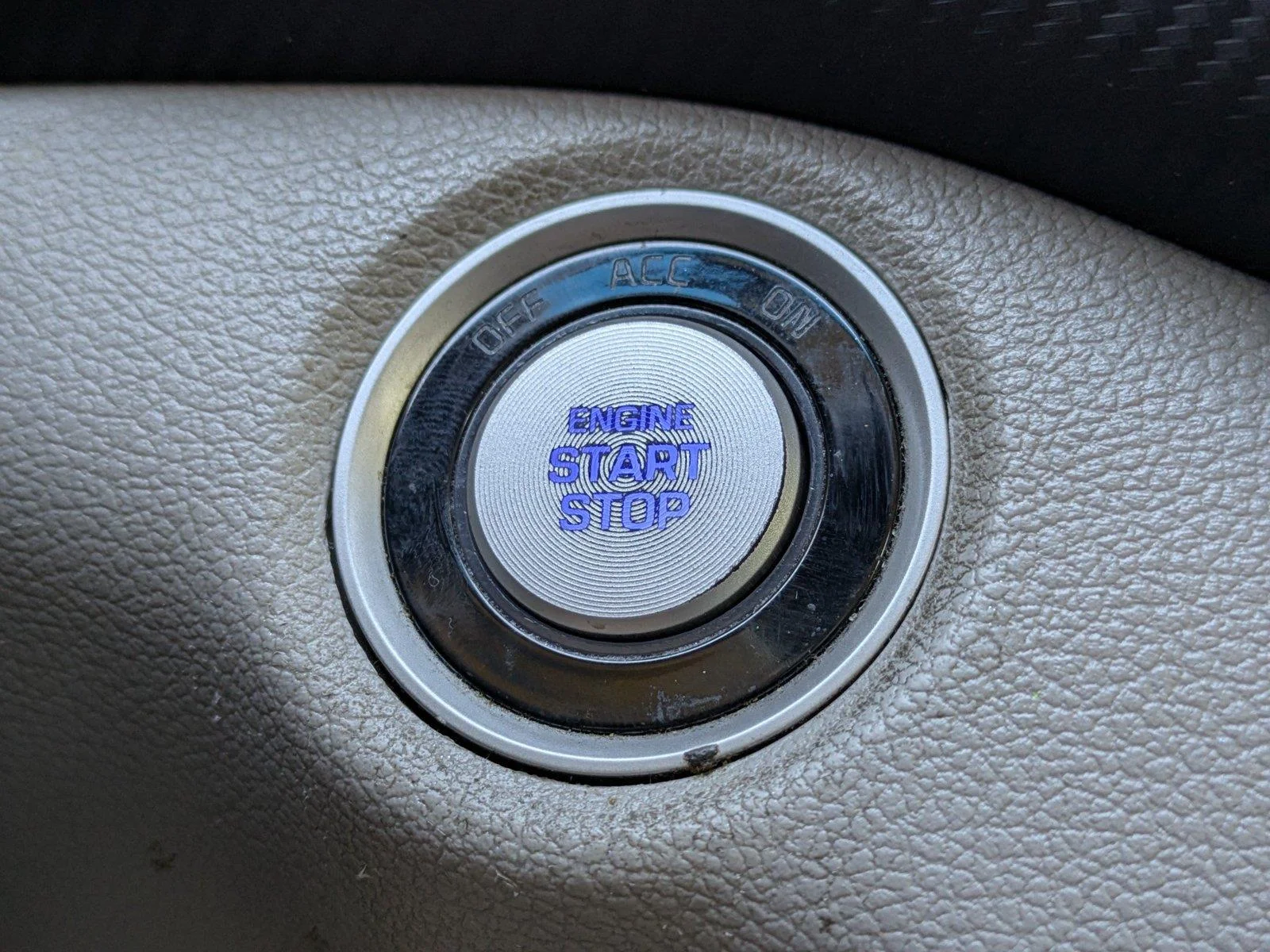 Used 2019 Coliseum Gray Hyundai Value image 27