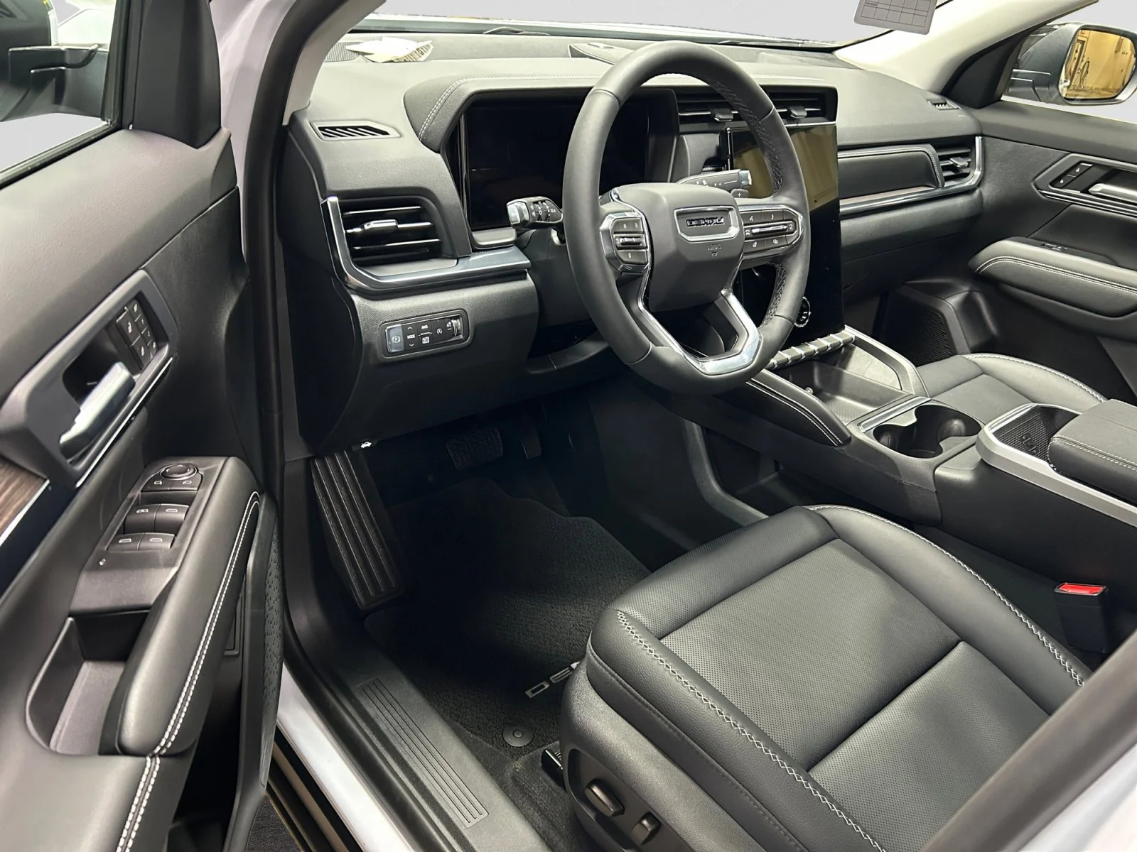 New 2026 Glacier White Tricoat GMC AWD Denali image 13