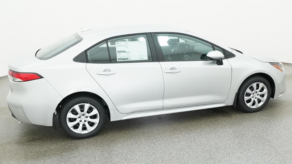 New 2027 Classic Silver Metallic Toyota LE image 16