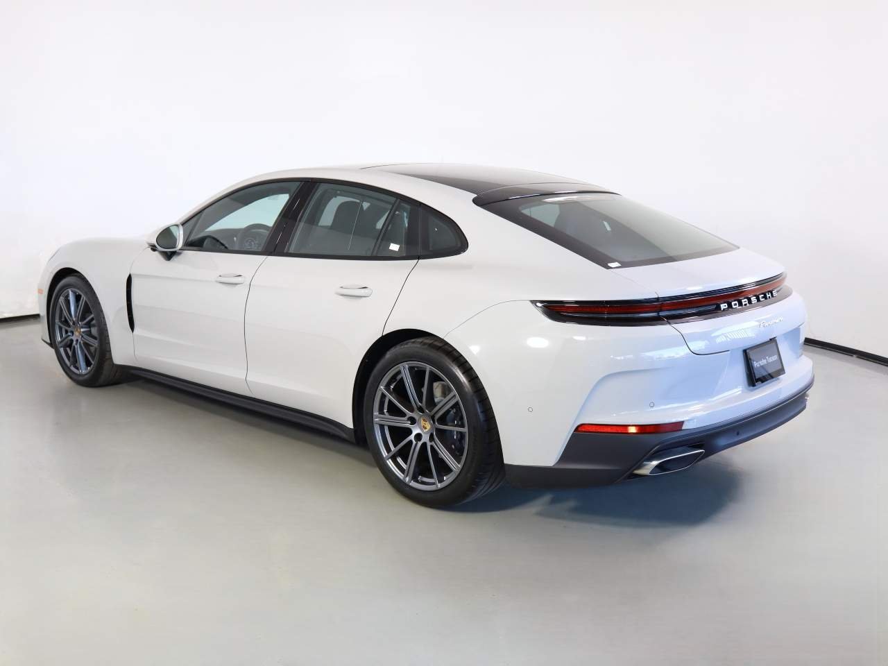 New 2026 Chalk Porsche  image 3