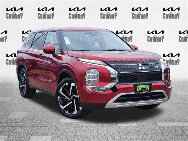 2023 Mitsubishi Outlander SE 2WD's photo
