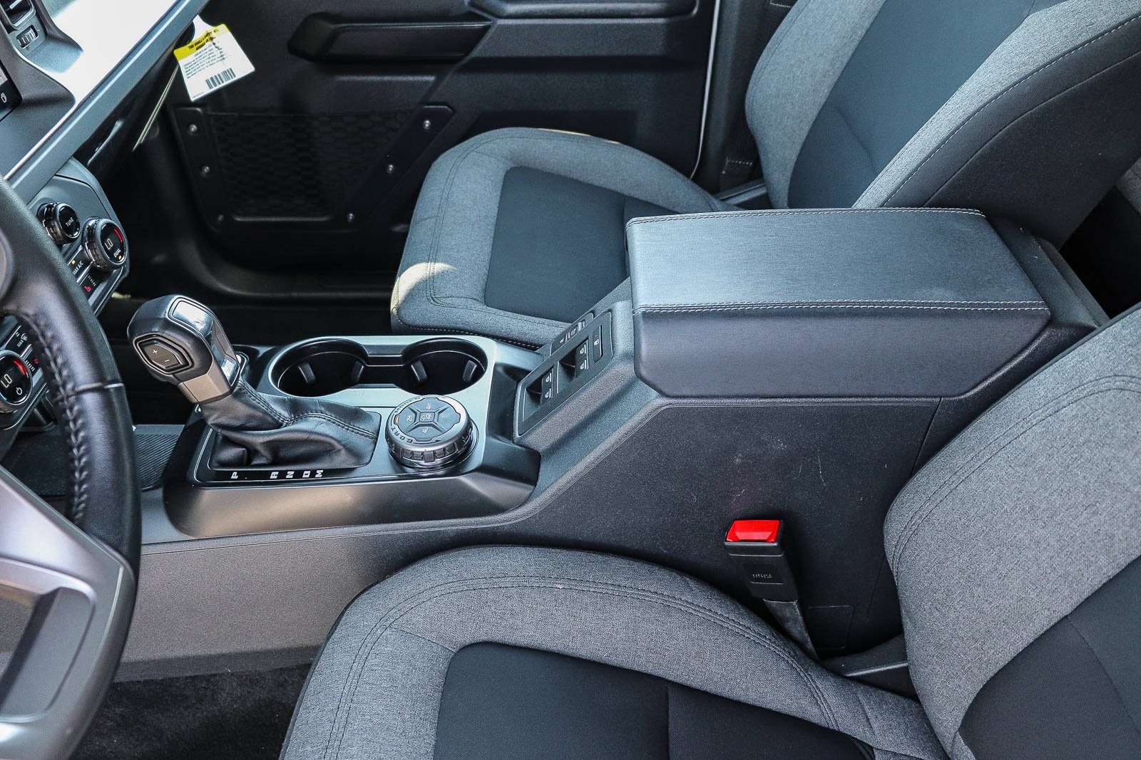 Certified Used 2025 Oxford White Ford Big Bend image 20