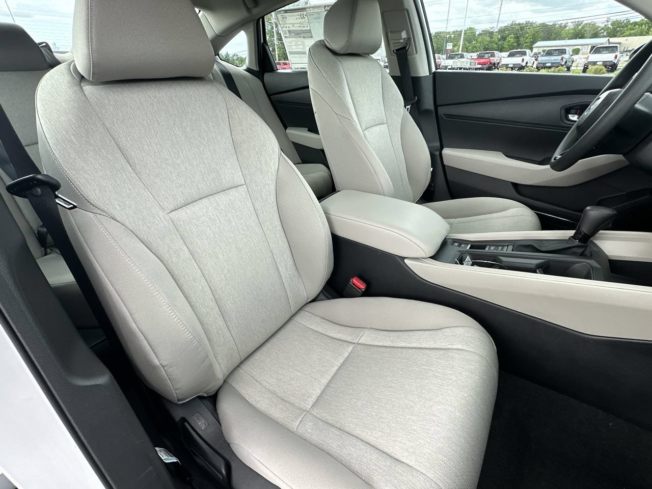 New 2026 Platinum White Pearl Honda LX image 23