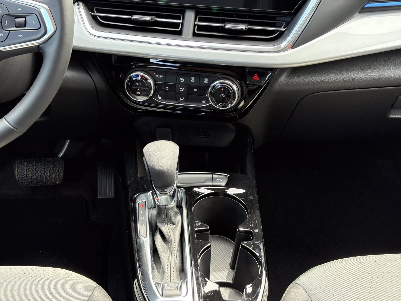 2026 Chevrolet Trax LT - Photo 17