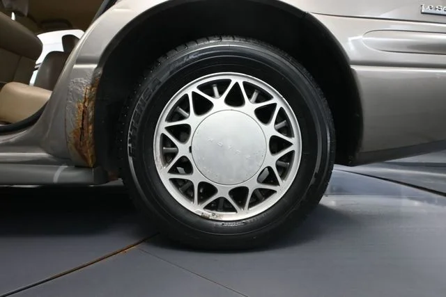 2002 Buick LeSabre Limited - Photo 13