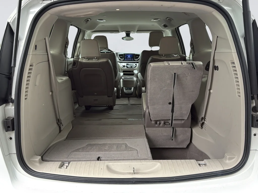 Used 2017 White Chrysler Touring L image 46
