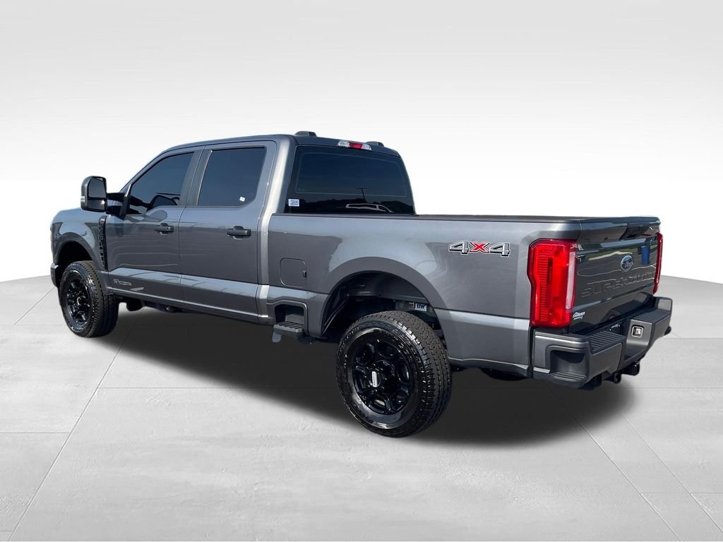 Used 2026 Gray Ford XL image 3