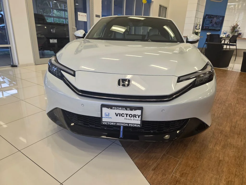 New 2026 Winter Frost Pearl Honda Hybrid image 2