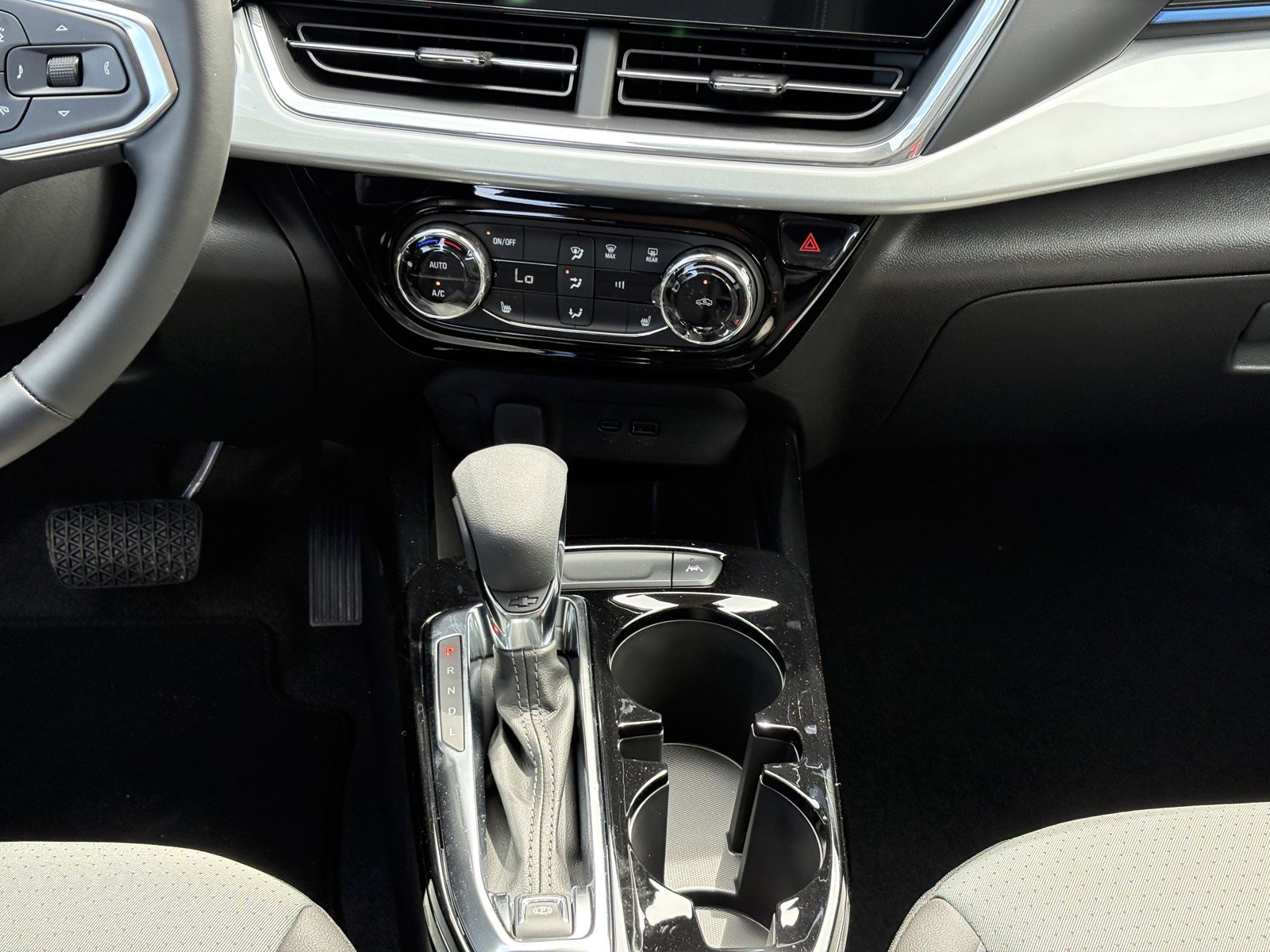 2026 Chevrolet Trax LT - Photo 17