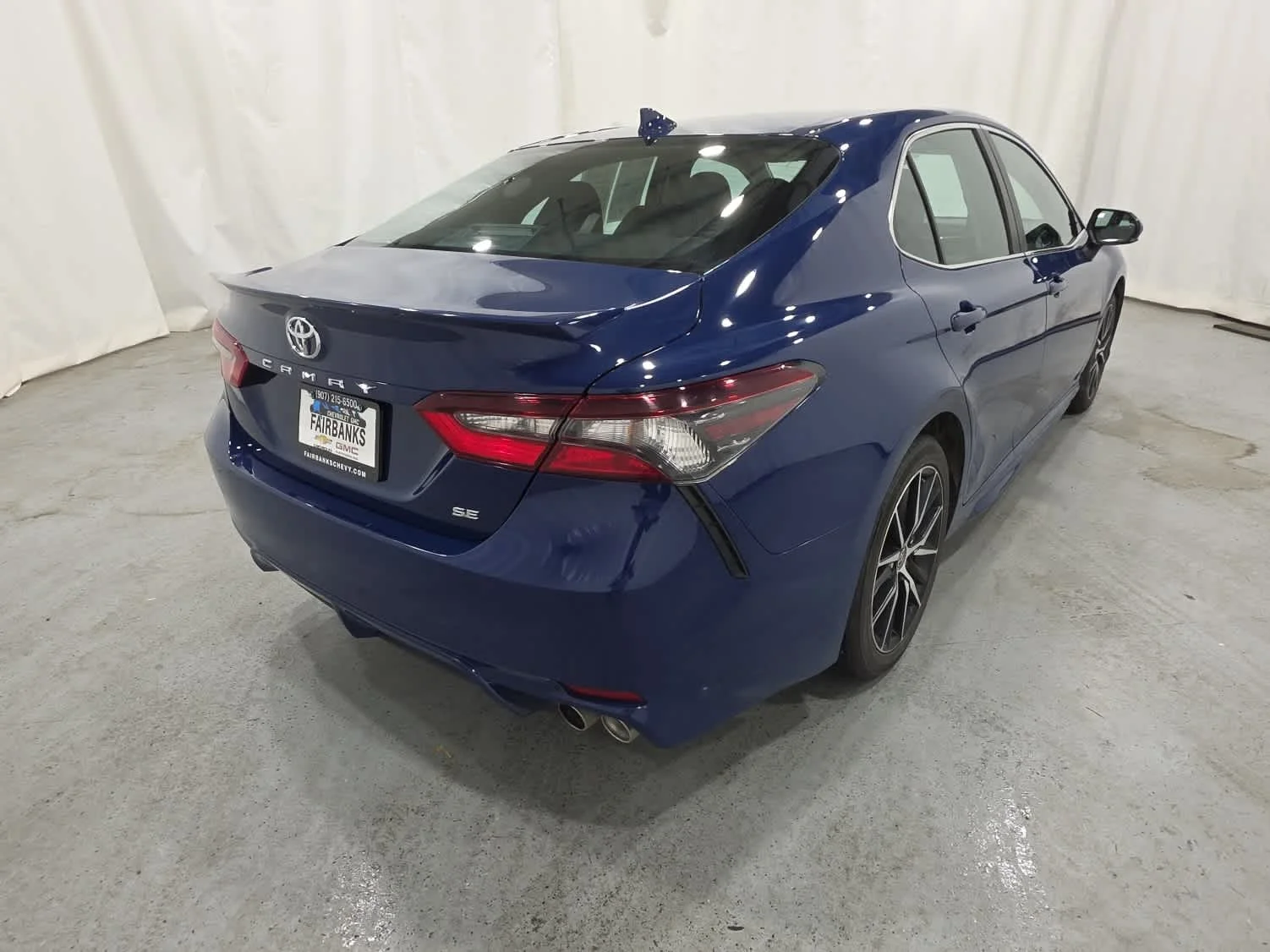 Used 2024 Blu/blue Toyota SE image 6