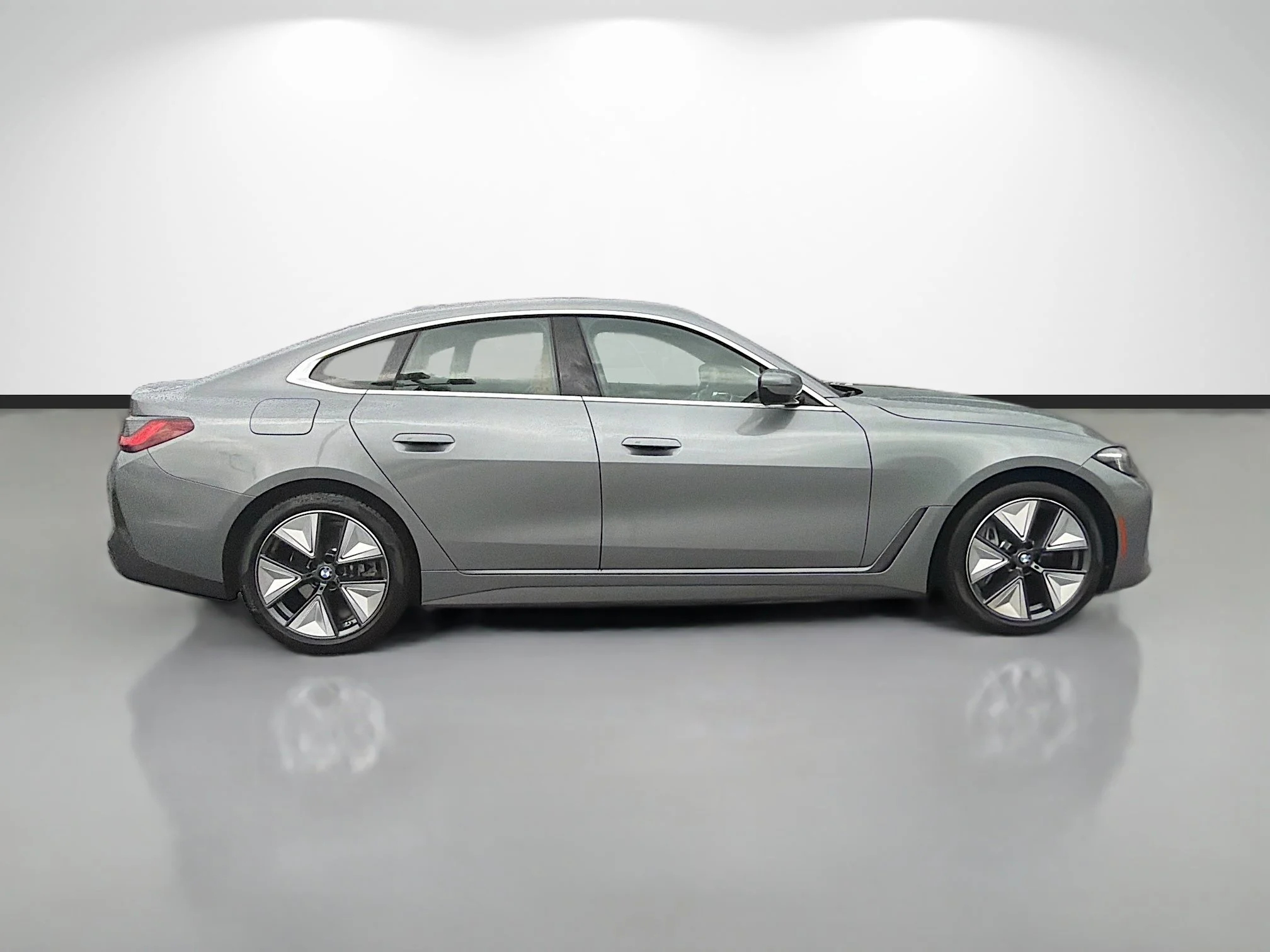 Used 2025 BMW i4 40 with VIN WBY23HD08SFU42192 for sale in Tampa, FL