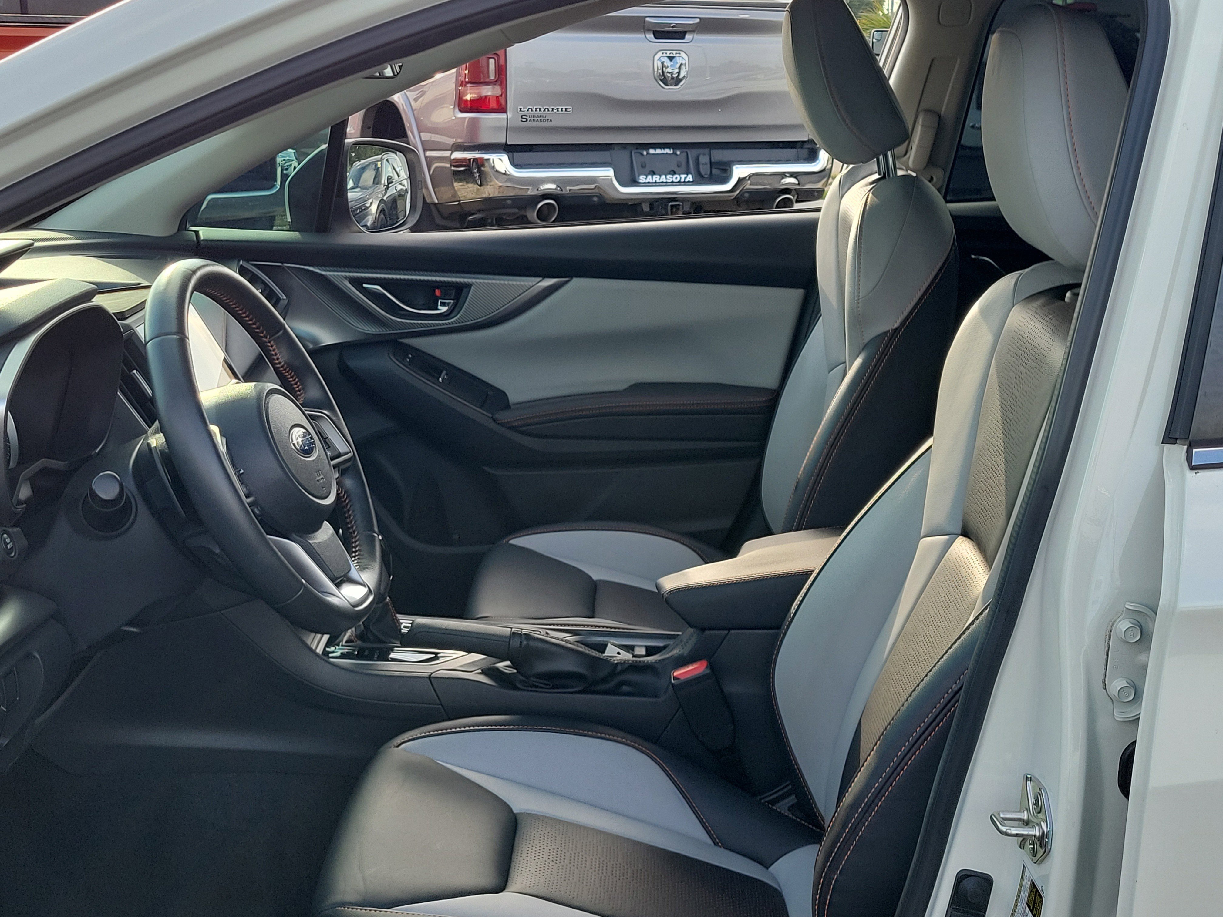 Used 2022 Crystal White Pearl Subaru Limited image 21