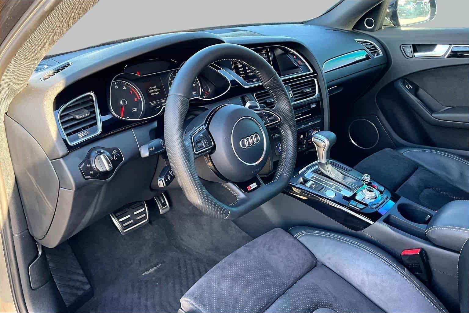 Used 2016 Daytona Gray Pearl Effect Audi Premium Plus image 17