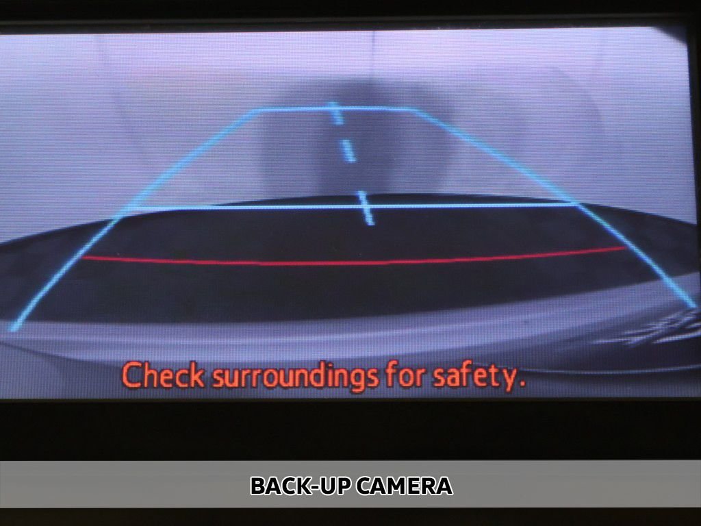 Used 2013 Silver Toyota SE image 5
