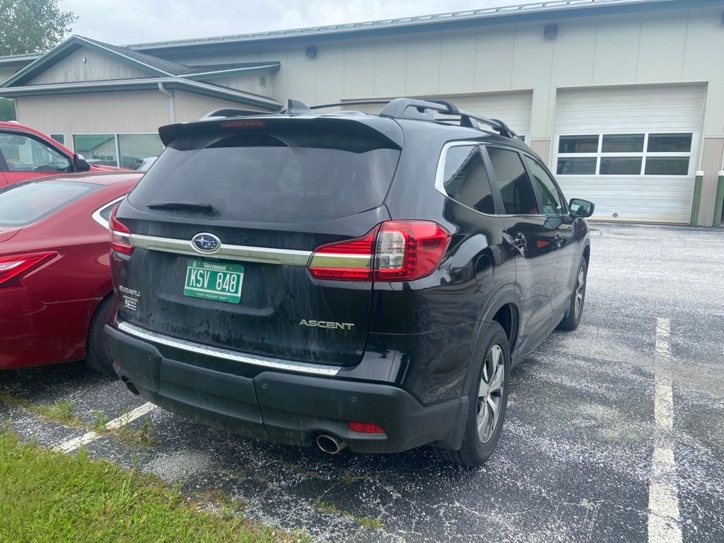 Used 2021 Crystal Black Silica Subaru Premium image 5