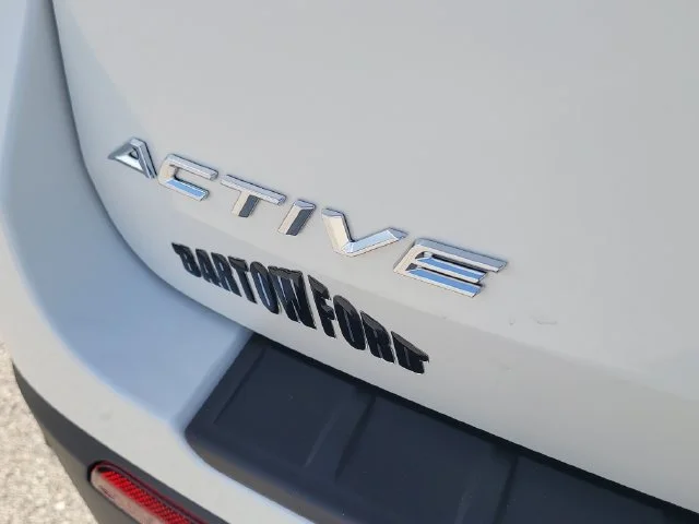 New 2027 White Metallic Ford Active image 9