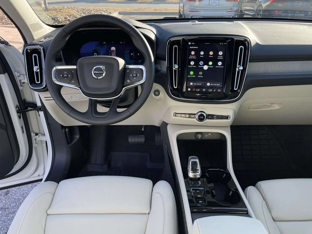 New 2026 Crystal White Volvo Ultra image 4