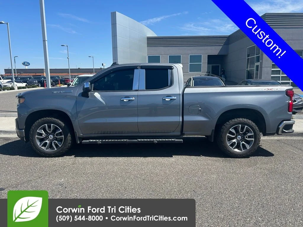 Used 2020 Satin Steel Metallic Chevrolet Custom image 9