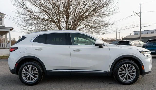 Used 2023 White Buick Preferred image 5