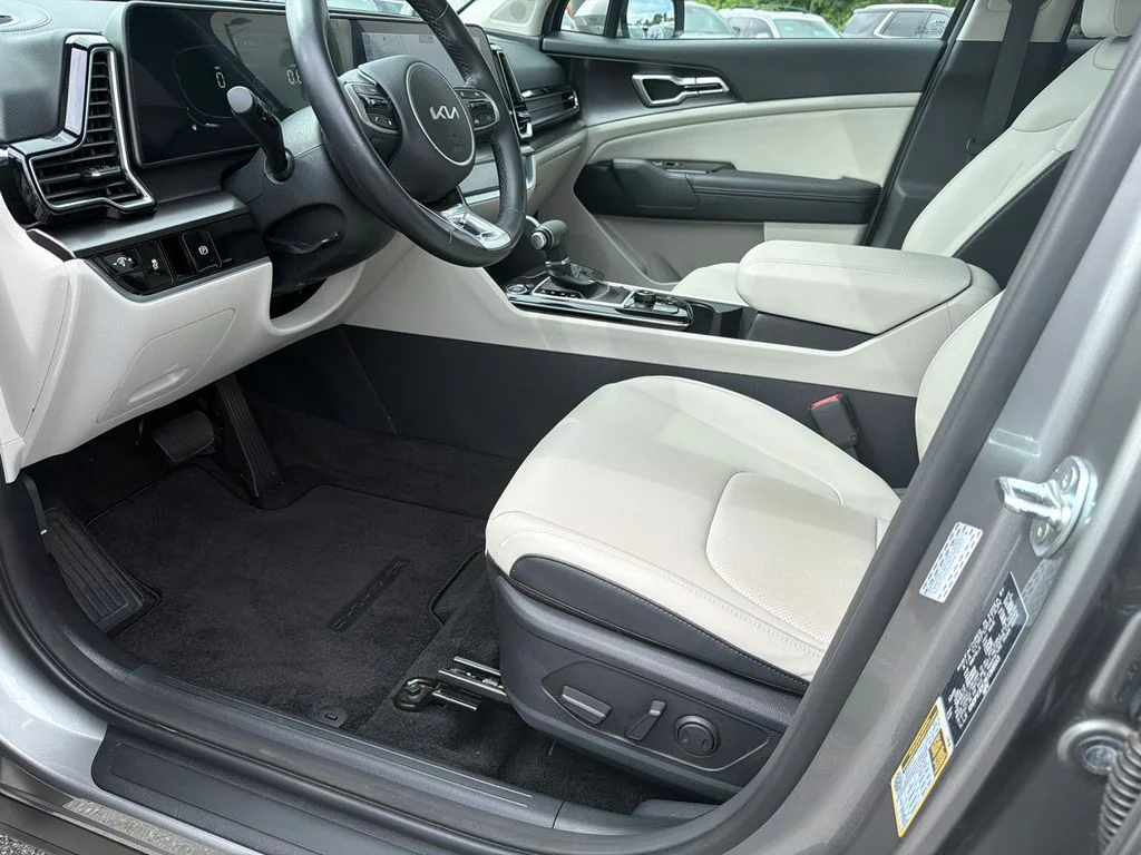 Used 2024 Gray Kia EX image 9