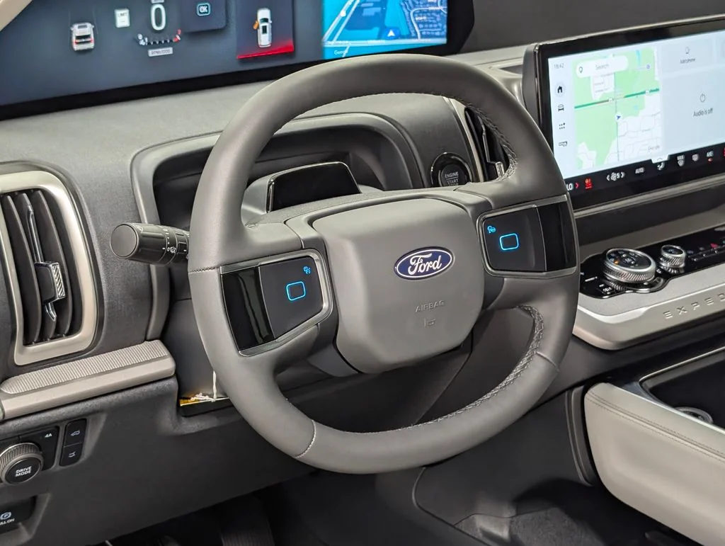 New 2027 Star White Metallic Tri-Coat Ford Active image 9