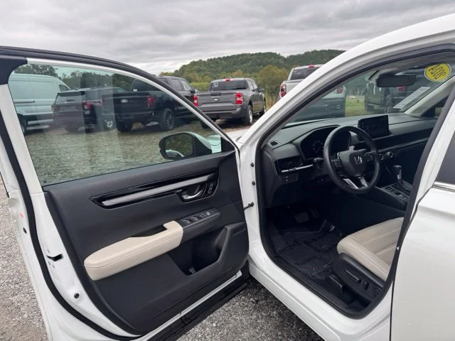 Used 2024  Honda EX-L image 12