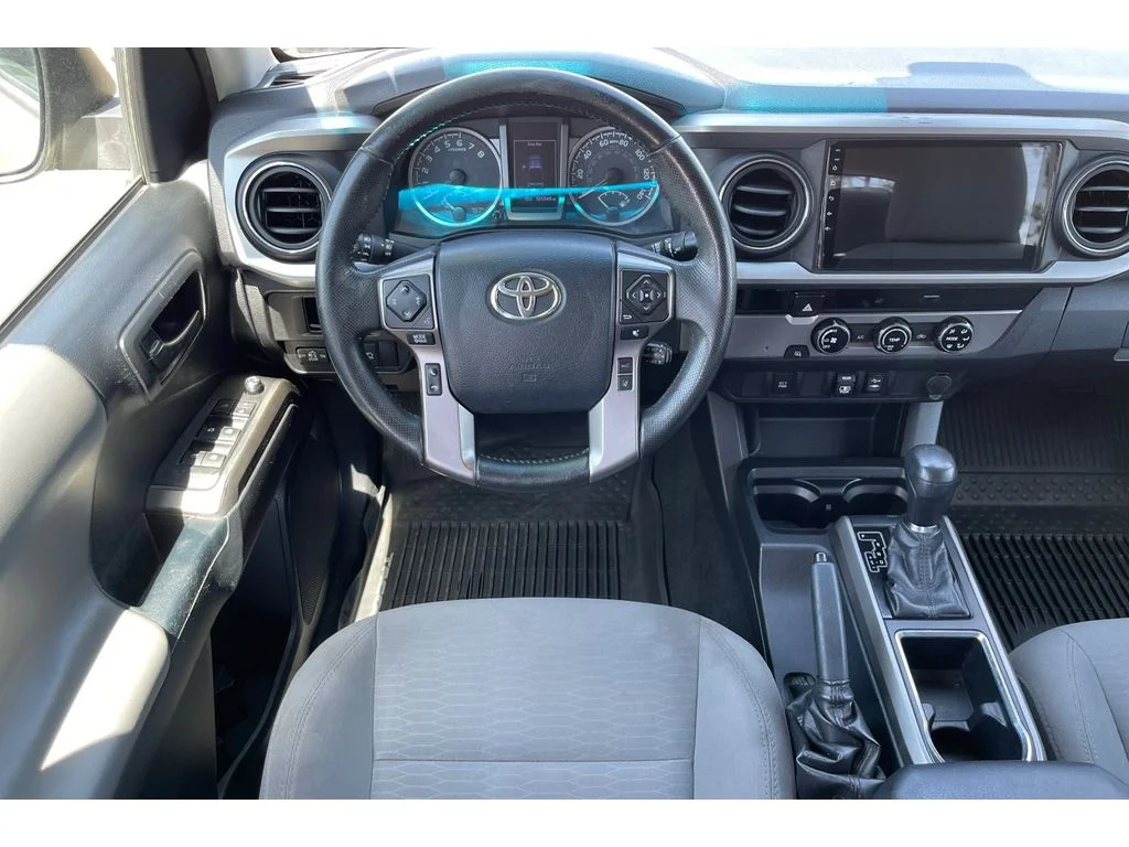 Used 2018 Quicksand Toyota SR5 image 17