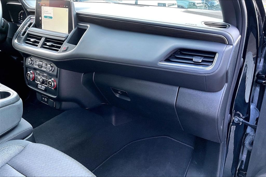 Used 2022 Black GMC SLE image 15