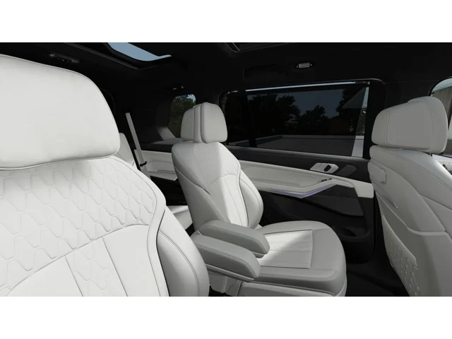 New 2027 Mineral White Metallic BMW  image 12