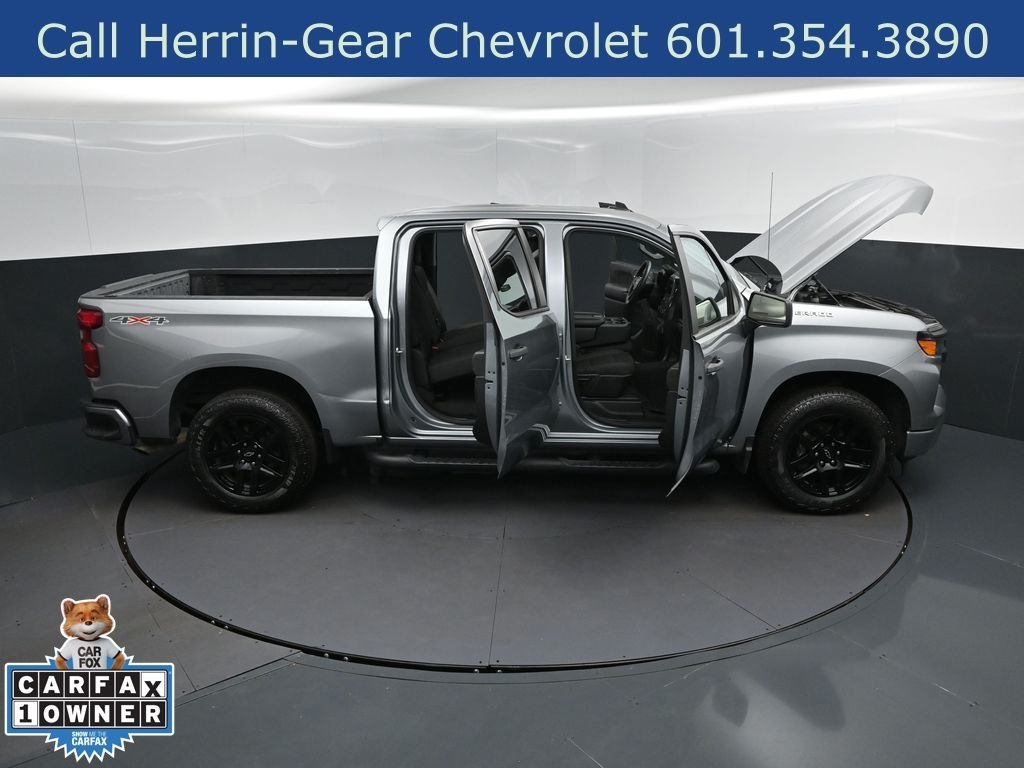 Used 2023 Gray Chevrolet Custom image 51