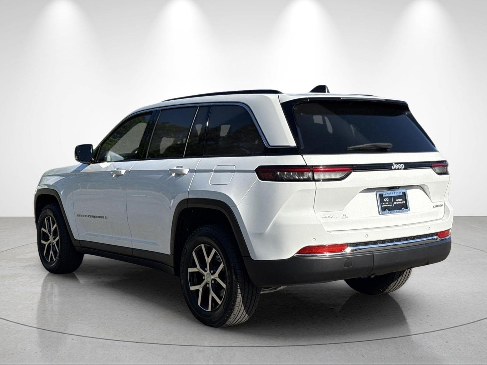 Used 2024 Bright White Clearcoat Jeep Limited image 3