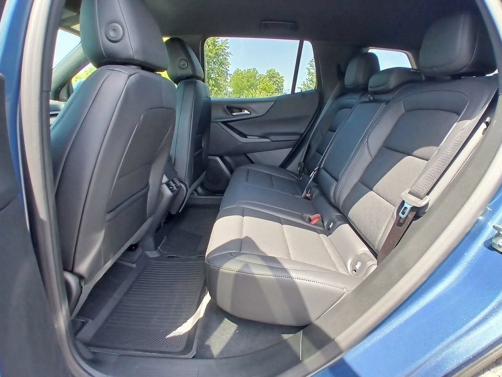 2027 Chevrolet Equinox LT - Photo 14