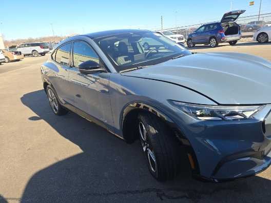 Used 2023 Vapor Blue Metallic Ford Premium image 3