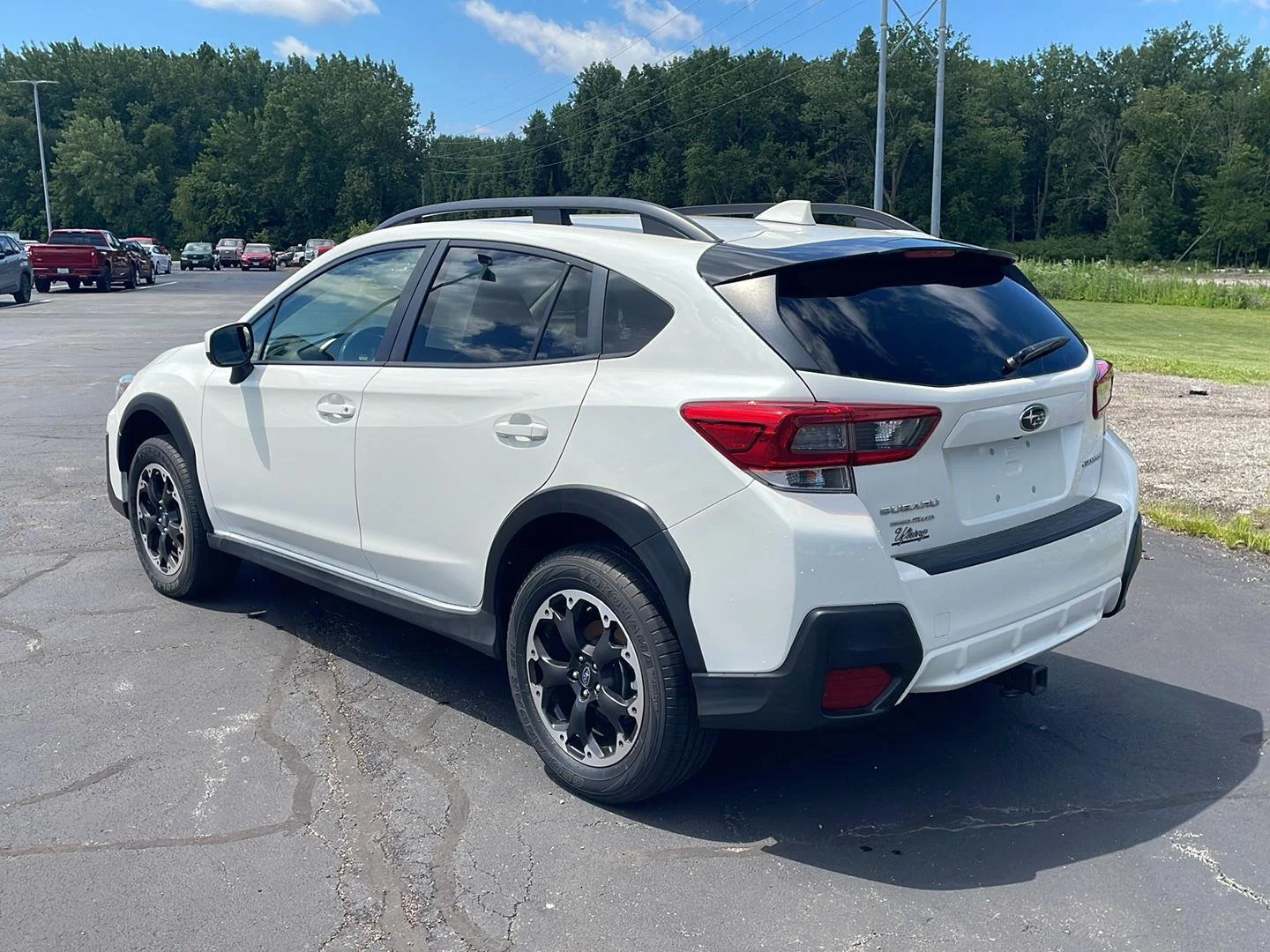 Used 2023 Crystal White Pearl Subaru Premium image 3