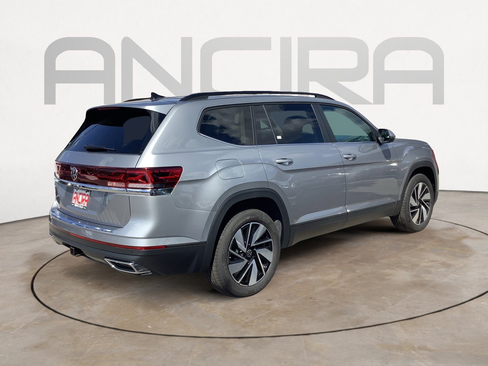 New 2026 Silver Mist Metallic Volkswagen 2.0T SE w/Technology image 8
