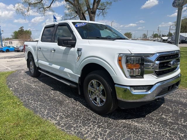 Used 2023 White Ford XLT image 2