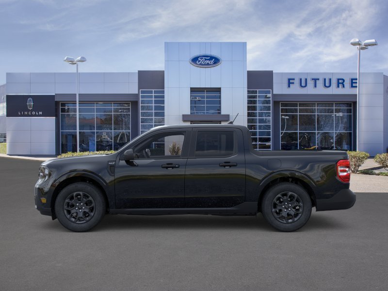 New 2026 Shadow Black Ford XLT image 3