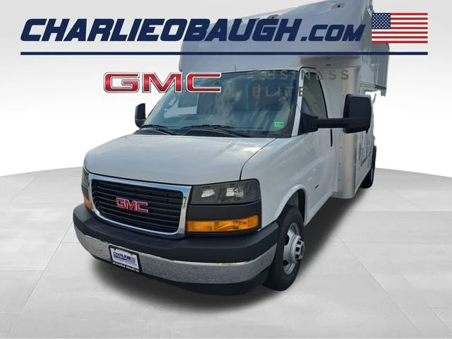2025 GMC Savana Cutaway
