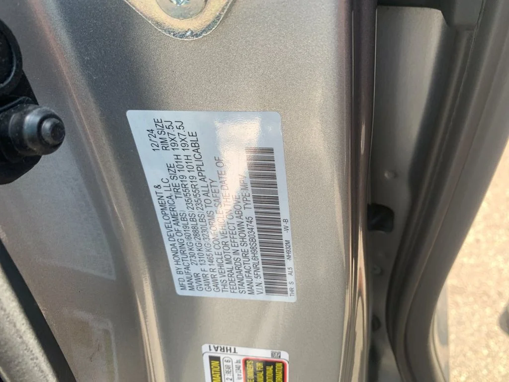 Used 2025 Silver Honda Elite image 32