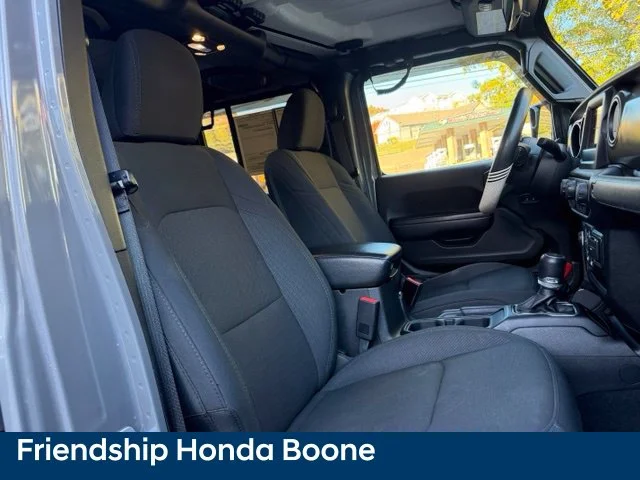 Used 2020 Gray Jeep Sport image 38