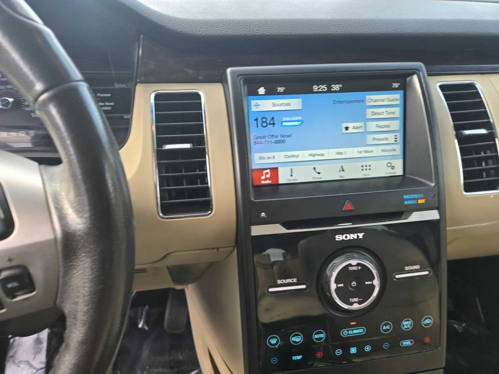 Used 2019  Ford Limited image 13