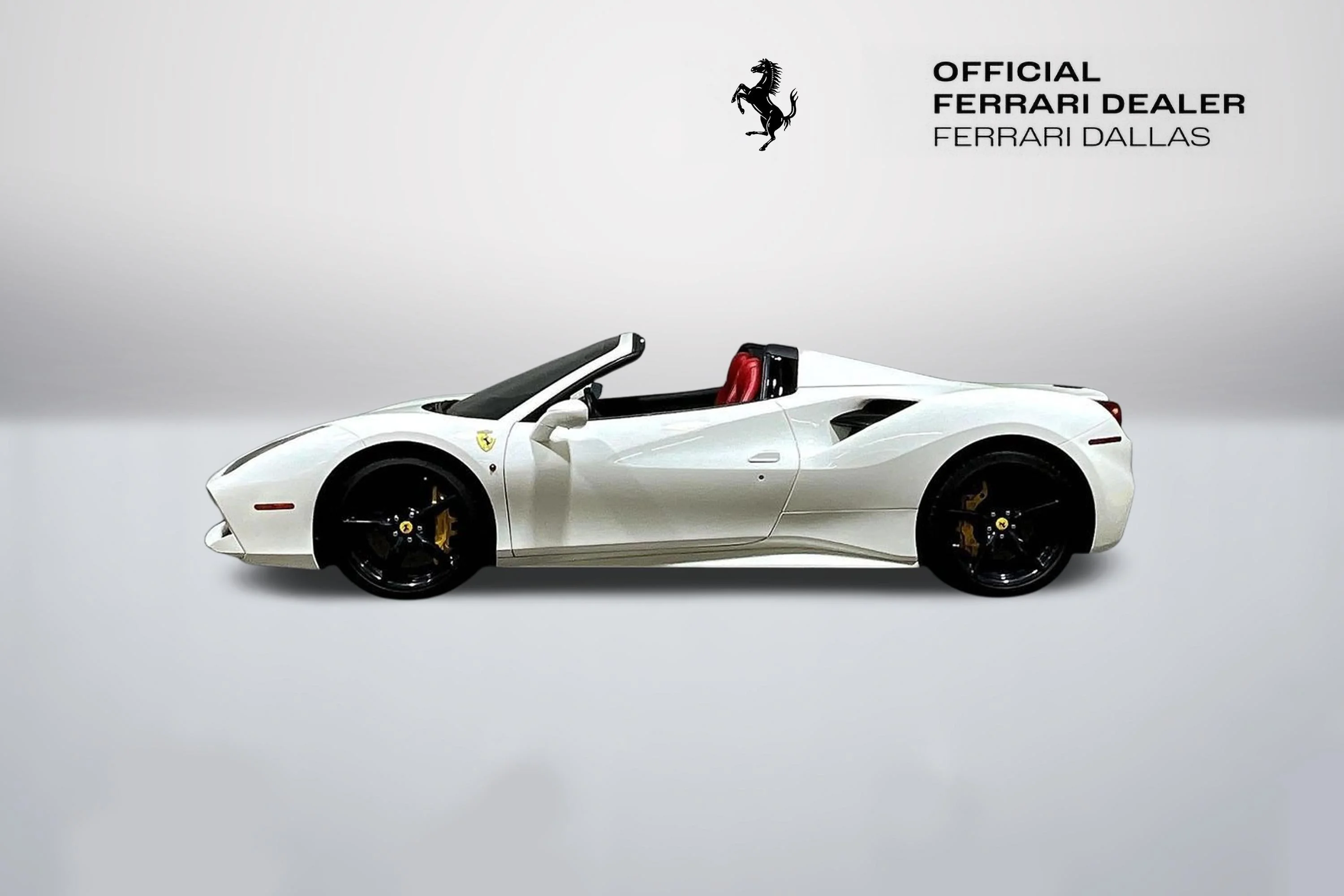 Used 2019 Bianco Avus Ferrari  image 8
